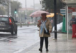 La llegada de varios frentes dejará chubascos, bajada de temperaturas y fuerte oleaje hasta el domingo