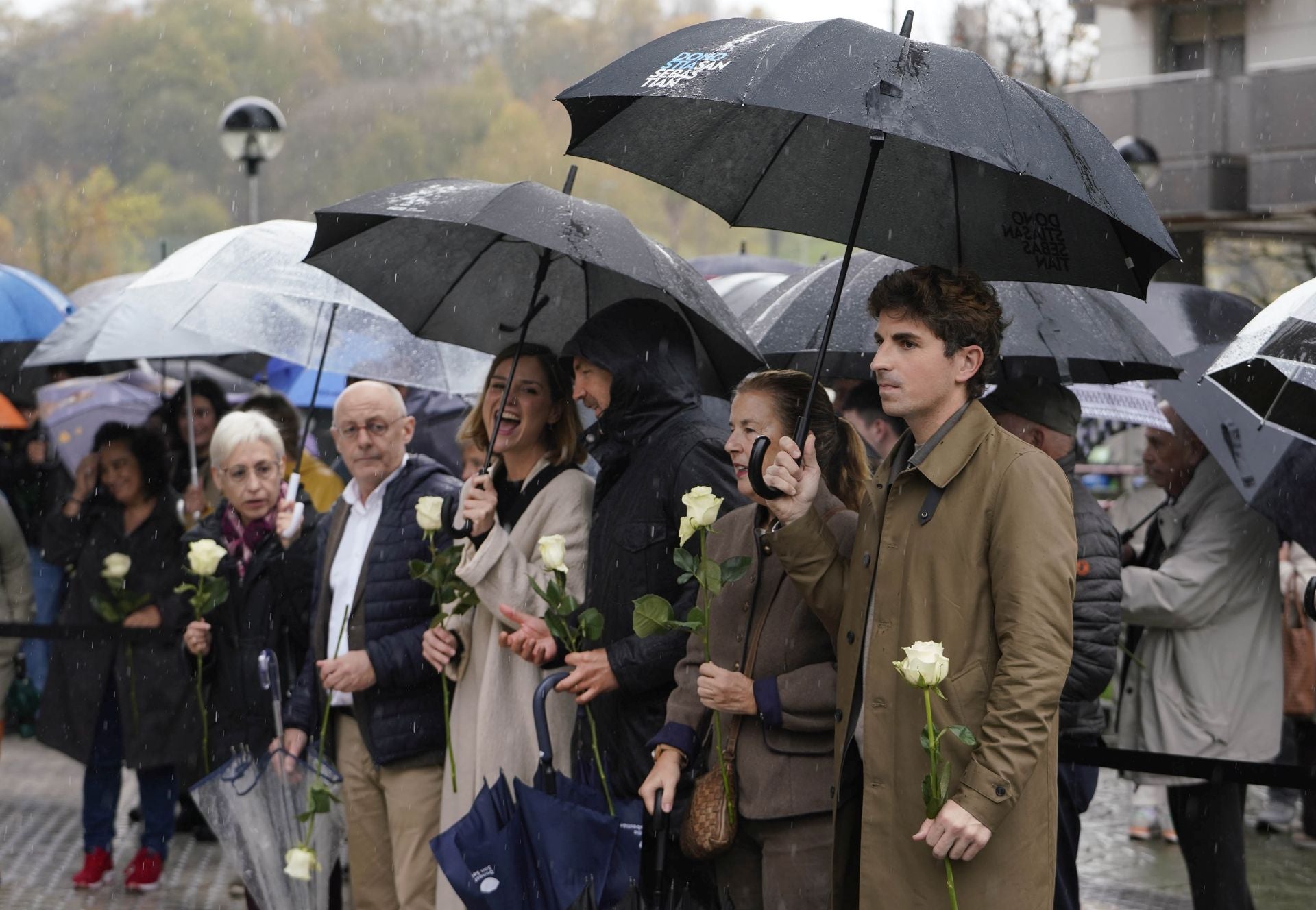 Donostia ya cuenta con una placa en memoria de Rosa Zarra