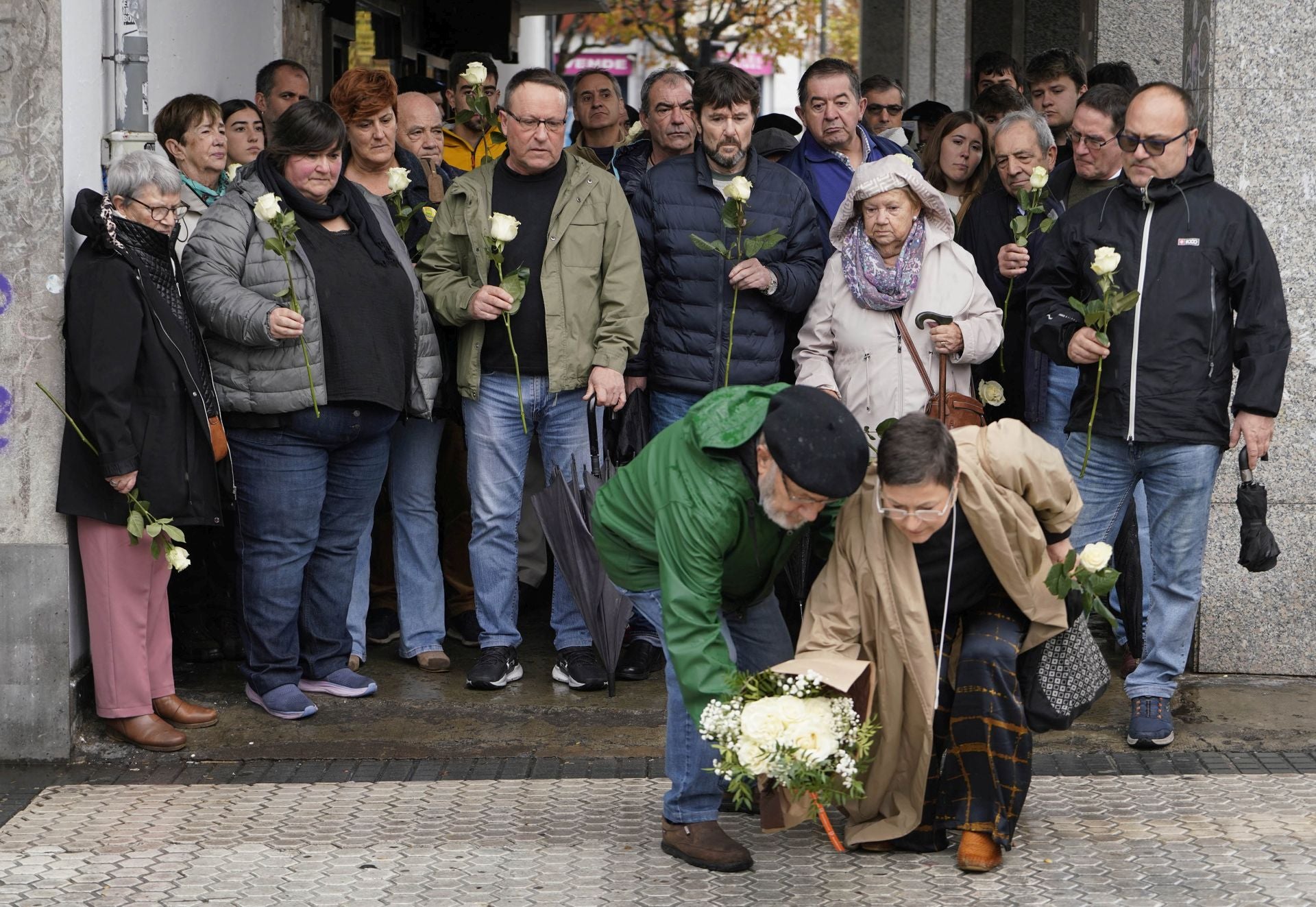 Donostia ya cuenta con una placa en memoria de Rosa Zarra