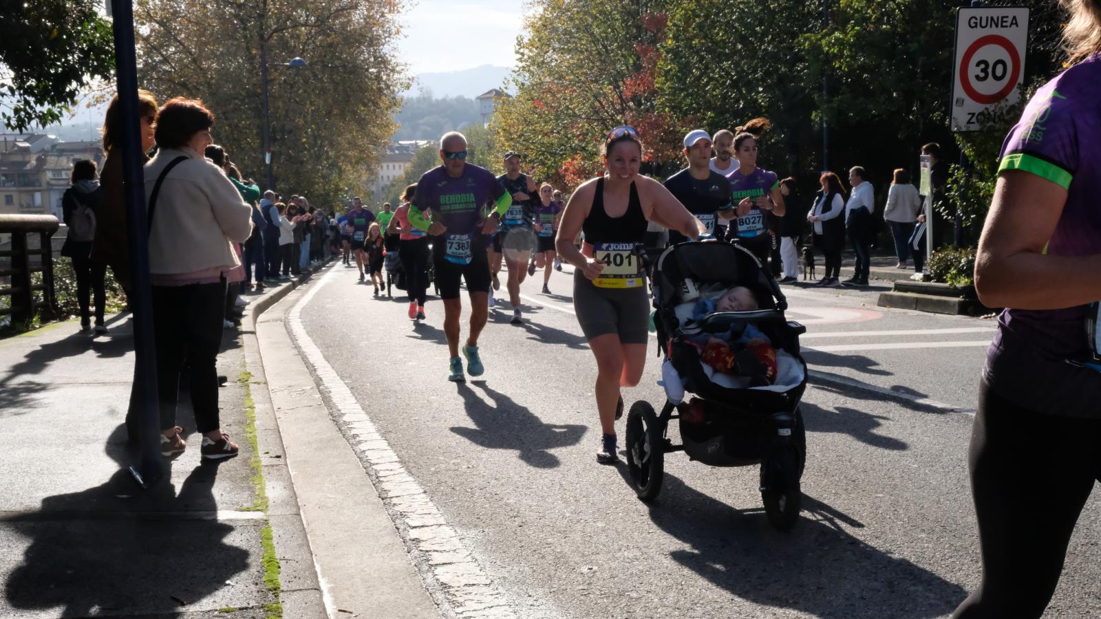 La Behobia - San Sebastián 2025 a su paso por Errenteria