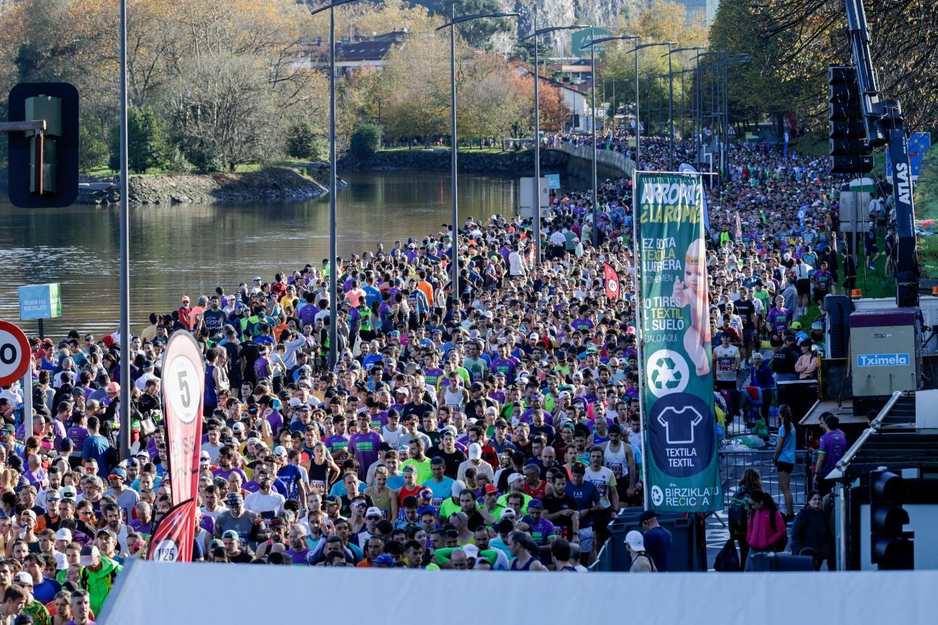 El paso de los corredores por Irun, en imágenes