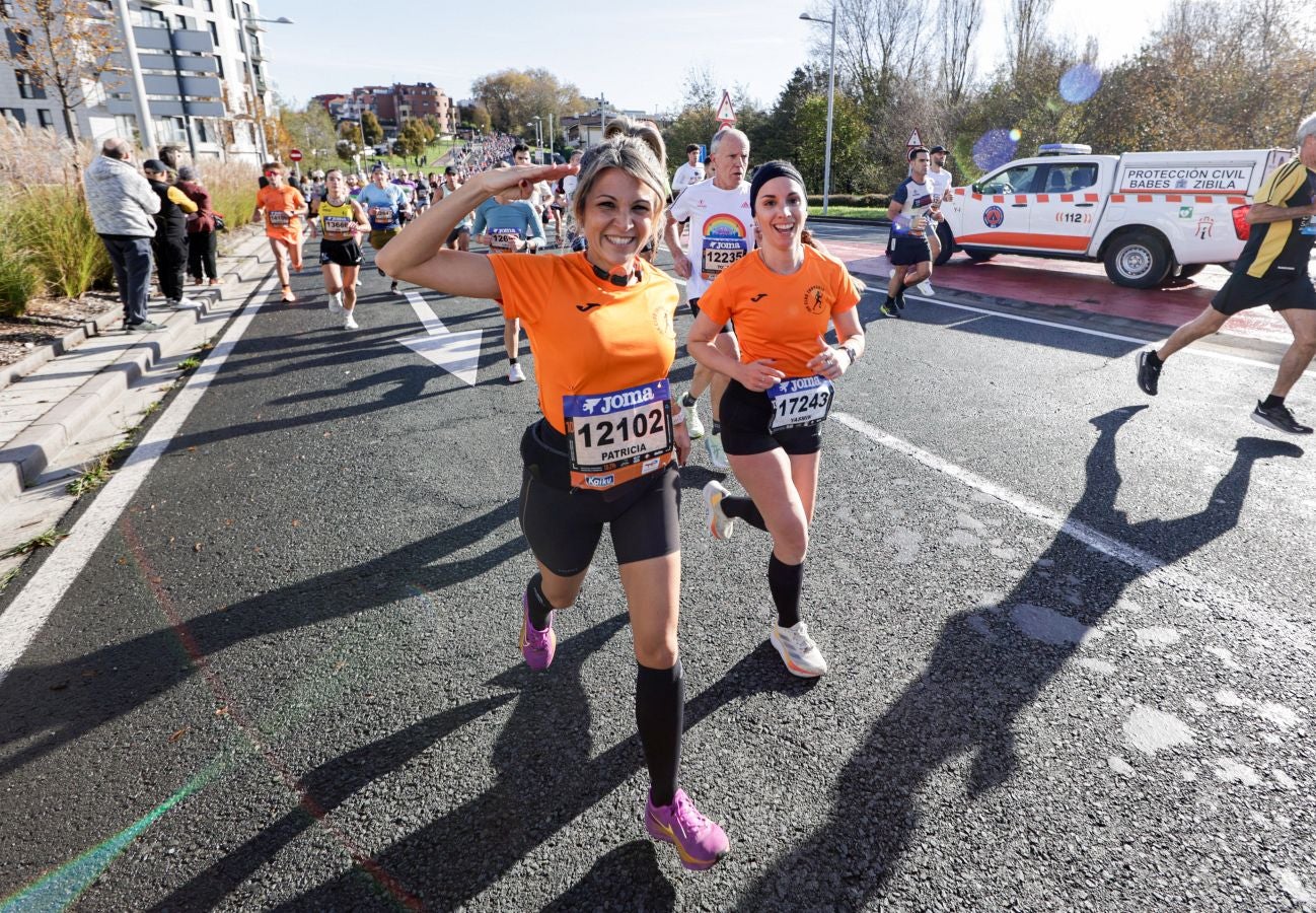 El paso de los corredores por Irun, en imágenes