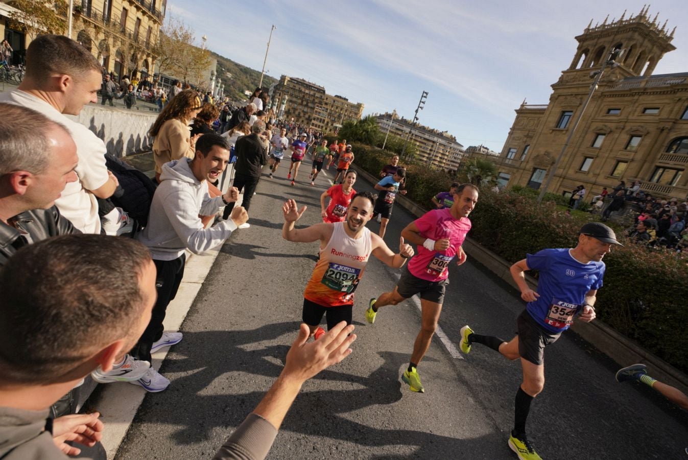 La Behobia - San Sebastián, a su paso por el Kursaal donostiarra