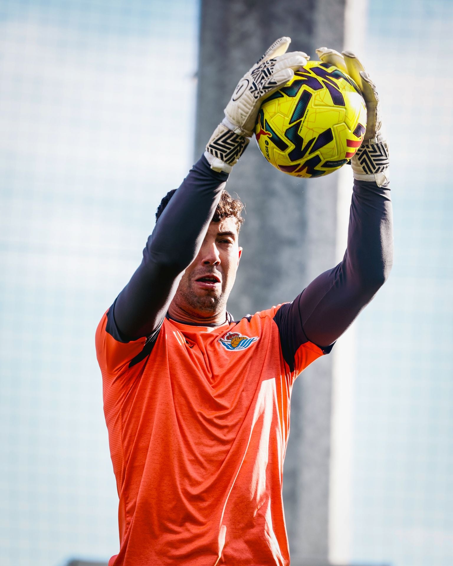 Arranque de una semana distinta bajo mínimos