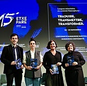 Etxepare eta Parisen burutuko den kongresuko antolatzaileak, astelehen honetan egin duten agerraldian.