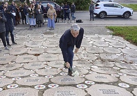 Javier de Andrés, este lunes en el acto que el PP ha organizado en Vitoria.