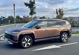 Con el complejo del Parque de la imagen de Futuroscope y todas sus atracciones, el nuevo Hyundai Ioniq9 nos transporta cómodamente y con cero emisiones hasta Poitiers.