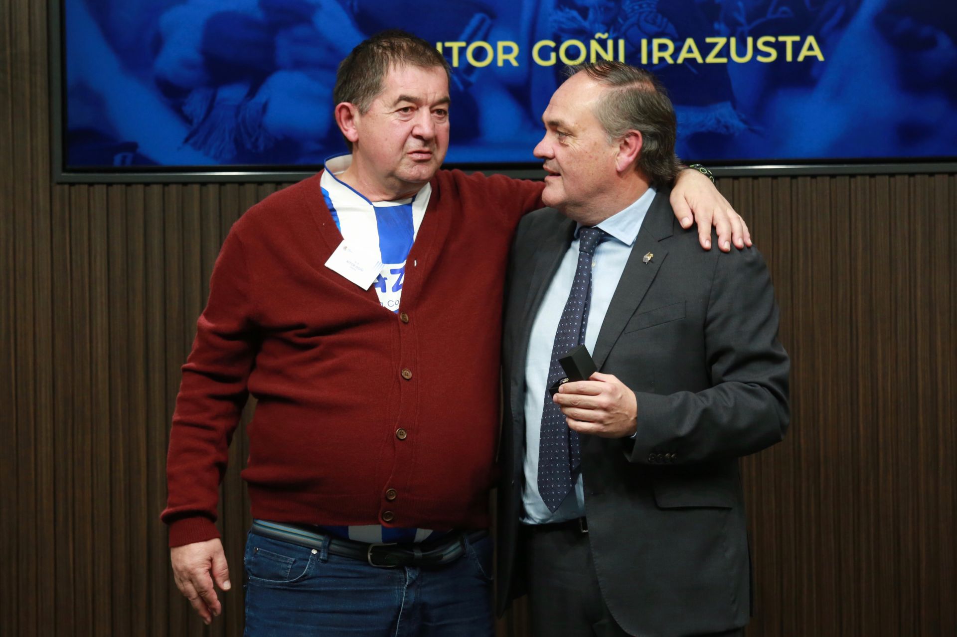 Un emotivo homenaje en Anoeta