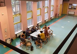 El Ayuntamiento instalará una nueva caldera en el Mercado de Ipurua que presenta una moción contra el proyecto de rampas en su exterior.