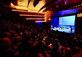 El evento atrajó a más de un centenar de interesados.