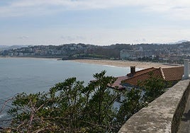 Vistas de San Sebastián desde la subida de Igeldo.