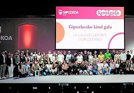 Los galardonados de la Kirolgala celebrada en Tabakalera.