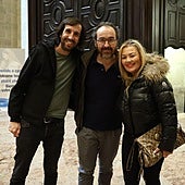 Haritz Garde, Xabi San Martín y Amaia Montero, este viernes en la basílica de Santa María.