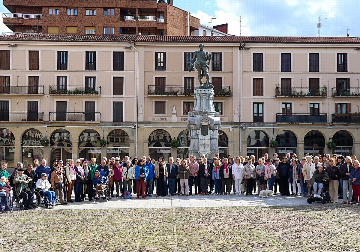 Imagen tomada en la plaza Euskadi este viernes, en el marco de las actividades del 25 de noviembre.