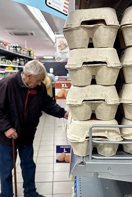Los huevos es el alimento que más ha encarecido el ticket medio en la cesta de la compra.