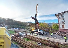 Las obras de cimentación del nuevo puente.