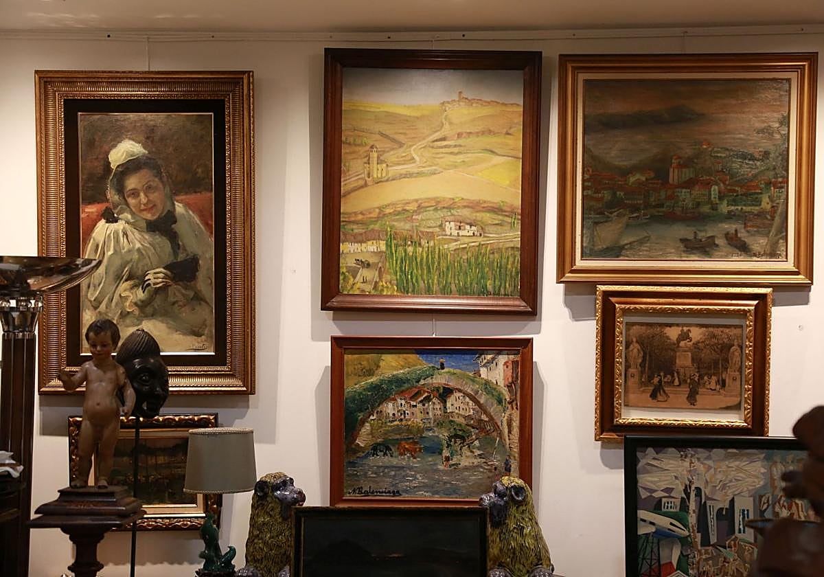 Varias de las obras que se subastan mañana.