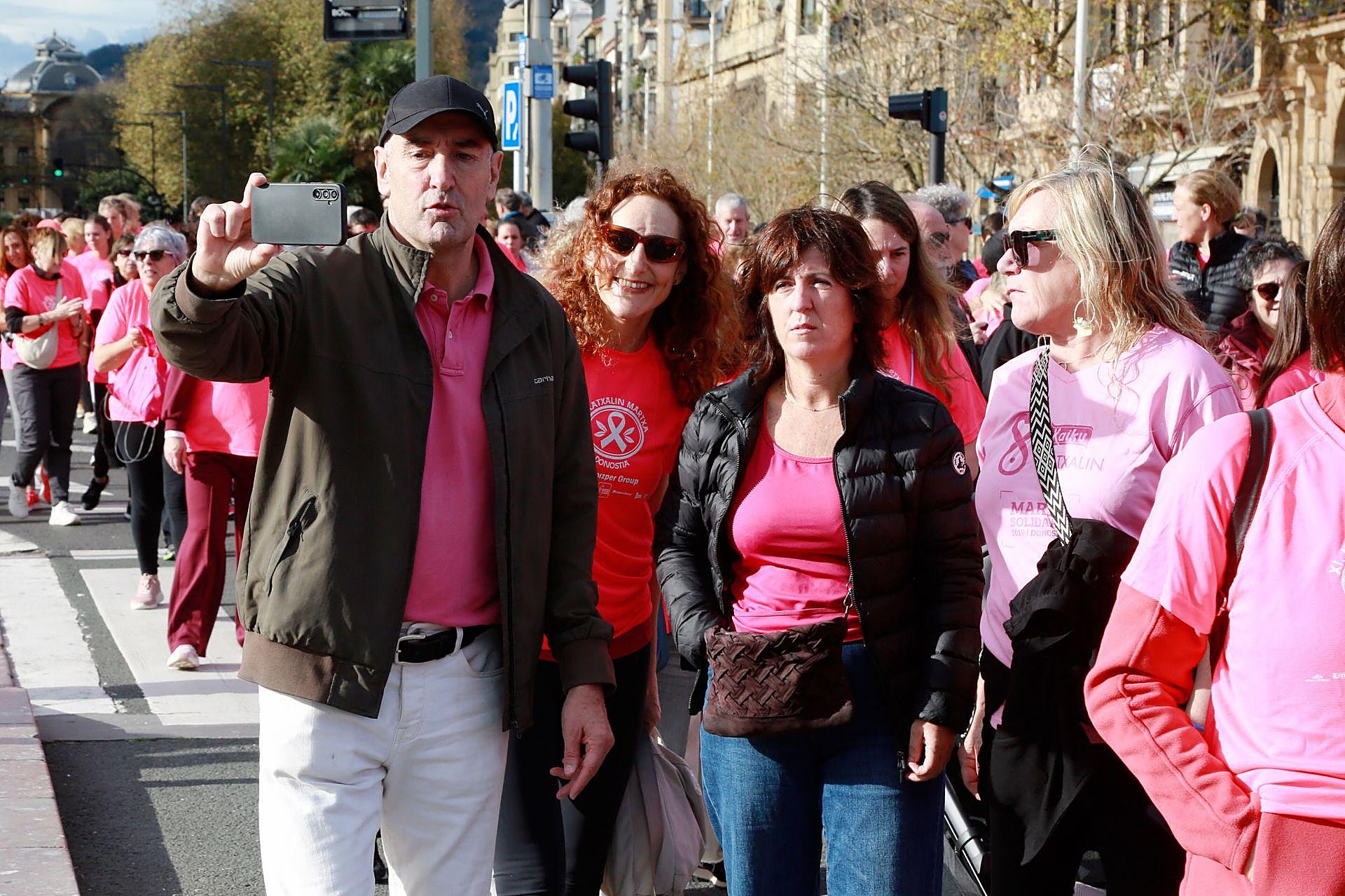 Una reivindicación llena de color por el cáncer de mama