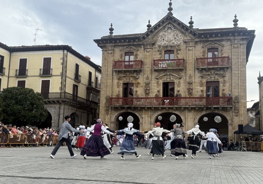 Emotiva arku dantza intergeneracional