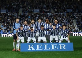 Alineación titular de la Real frente al Sevilla en Anoeta.