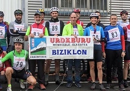Participantes de una prueba deportiva del club de montaña errenteriarra.