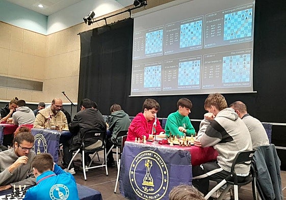 Jugarán el torneo a 9 rondas por sistema suizo y a una velocidad Blitz de 3 minutos más 2 segundos por jugada.