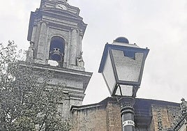 Las placas son flexibles y se han colocado a unos 3 metros de altura.