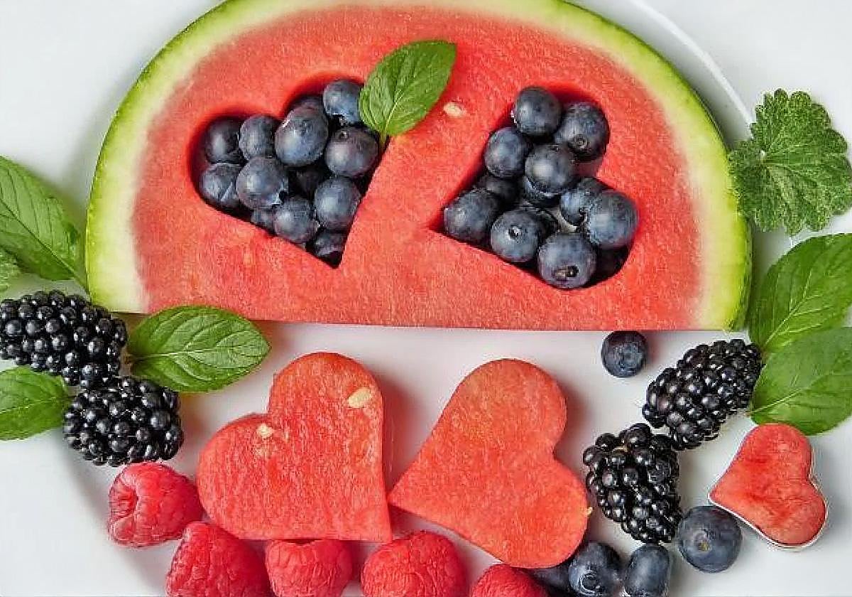 La frutas son muy saludables para la salud.