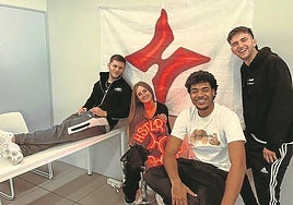 HSTLR Records está formado por Mawete Barros, Amets Vázquez, Alex Sanse y Amets Lanchas.