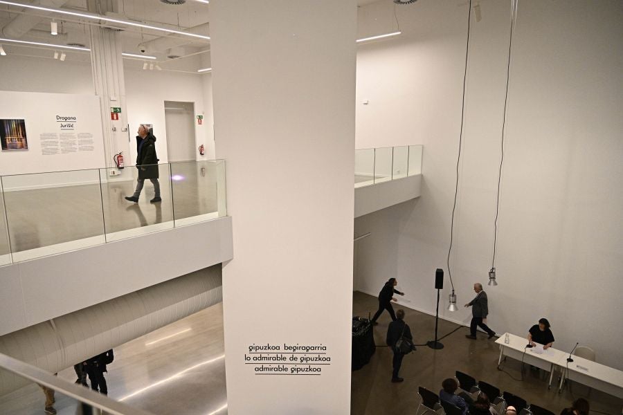 Tabakalera acoge la exposición &#039;Lo admirable de Gipuzkoa&#039;