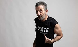 El actor gallego Luis Zahera habla de su vida profesional y personal en el monólgo 'Chungo'.