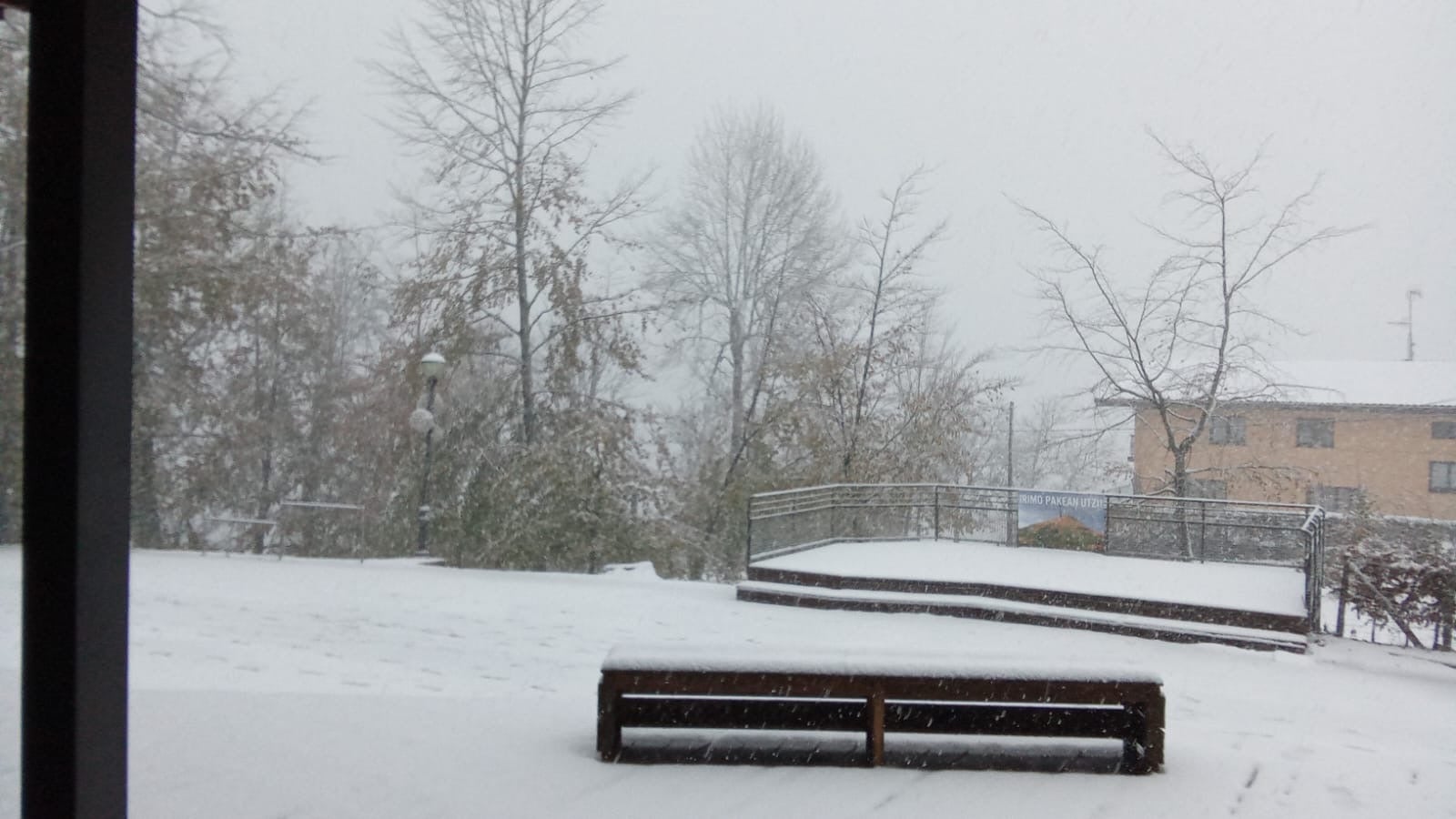 Primeras imágenes de postal en las cimas de Urola Garaia