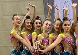 El conjunto cadete base eibarrés se subió al podio en casa.