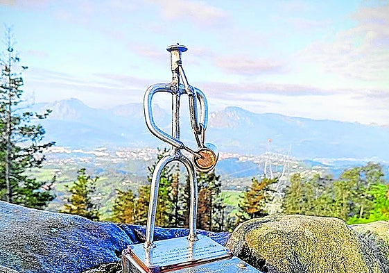 Mendizales deKantsatzeke visitarán al txistulari de Sarrimendi.