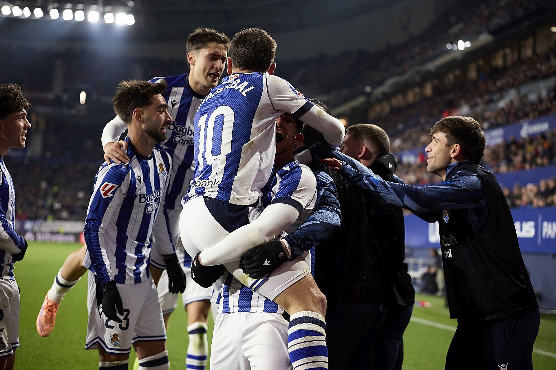 Las mejores imágenes del Osasuna - Real Sociedad