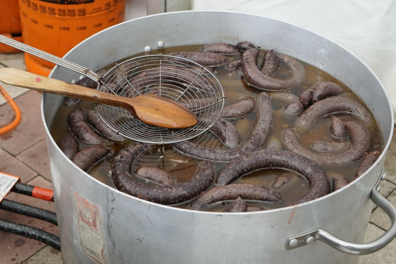 Odolkia, babarrunak eta ardoa nagusi Ormaiztegin