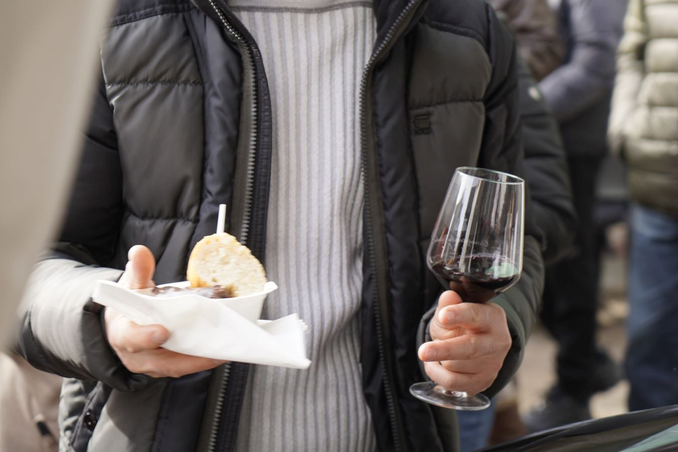 Odolkia, babarrunak eta ardoa nagusi Ormaiztegin