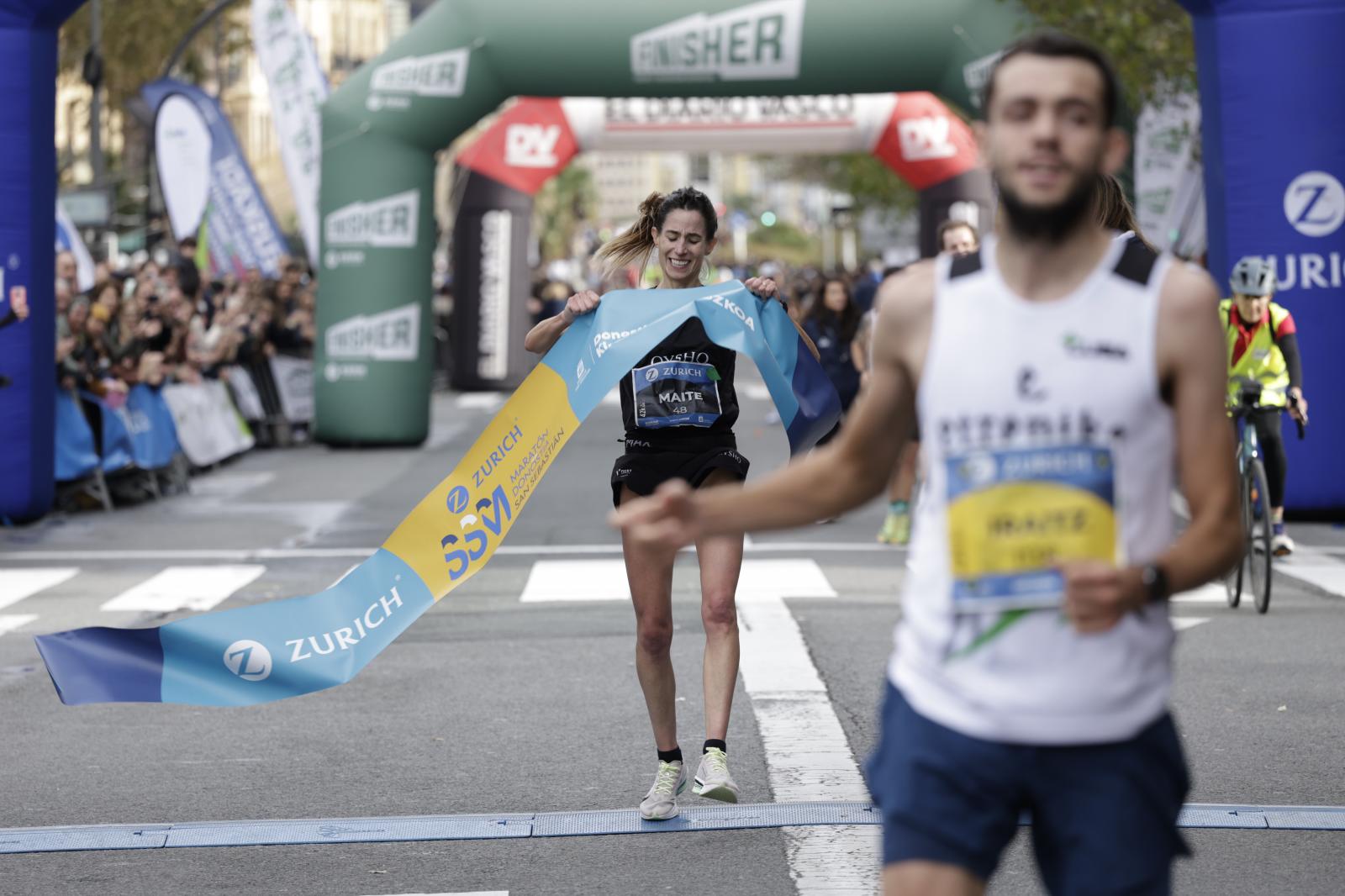 Los 42 kilómetros de la Zurich Maratón, en imágenes