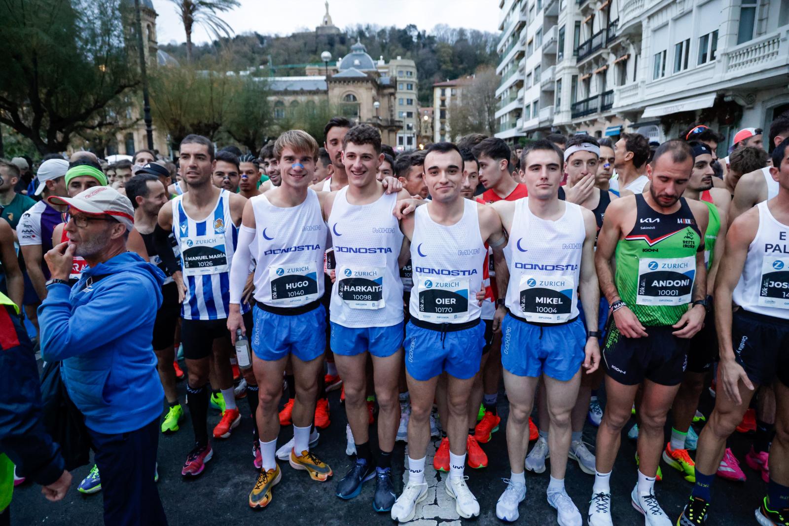 Los 42 kilómetros de la Zurich Maratón, en imágenes