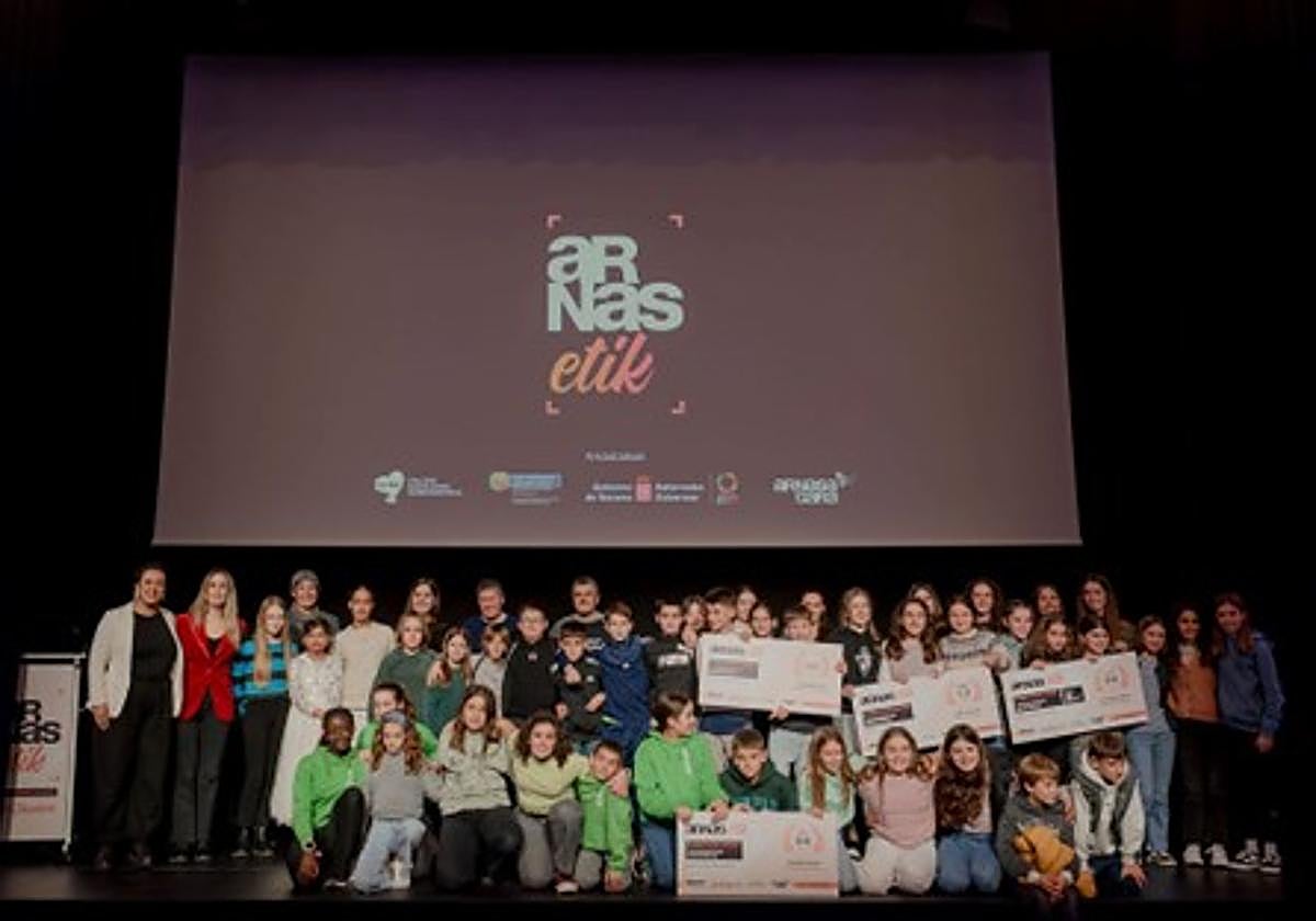 Arnasetik lehiaketak 205 lan jaso ditu