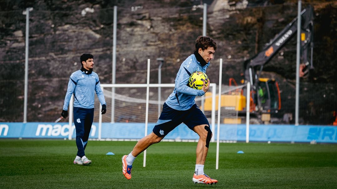 Trabajo para buscar el trío de triunfos en casa