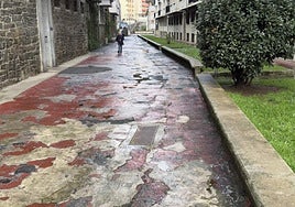 El notable deterioro del parque de Mekola obligaba a su reparación.