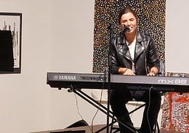 Ainhoa Urteagak 'Arrakala' aurkezteko eskainitako kontzertuaren une bat, ostegun honetan Oxford aretoan.