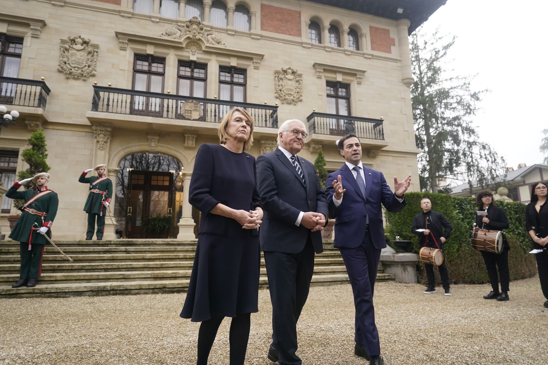 El Rey y el presidente de Alemania visitan Gernika