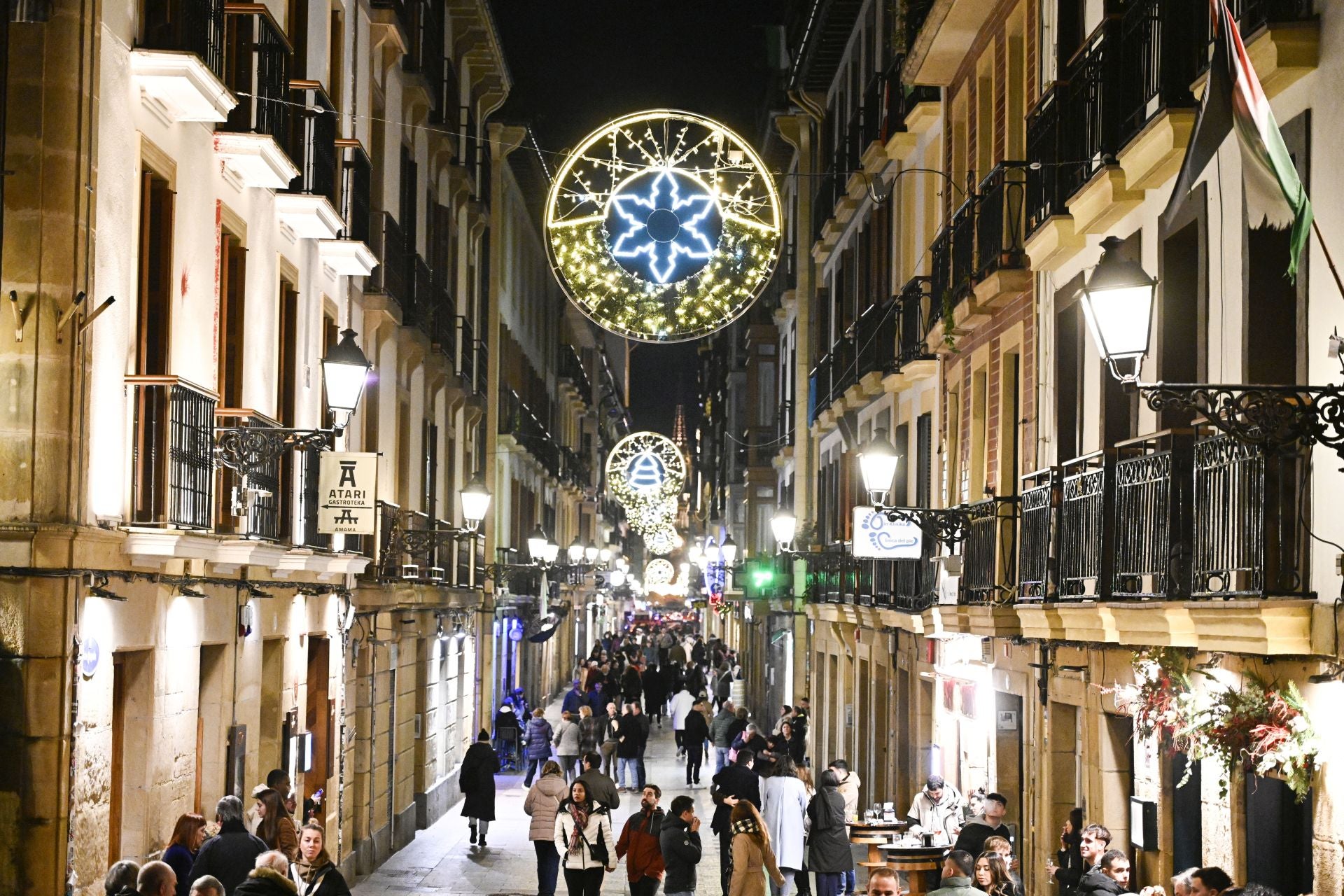 Se encienden las luces de Navidad en San Sebastián