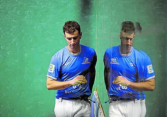 Julen Martija no falló ninguna pelota en toda la noche.