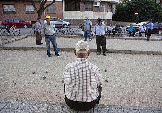 Un beneficiario del subsidio para mayores de 52 años deberá devolver 5.679 euros al SEPE por deudas previas a la Seguridad Social