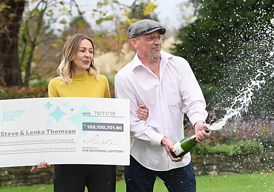 El albañil que ganó 123 millones del Euromillones y abrió un centro para jóvenes con discapacidad: «Me criaron para ayudar»