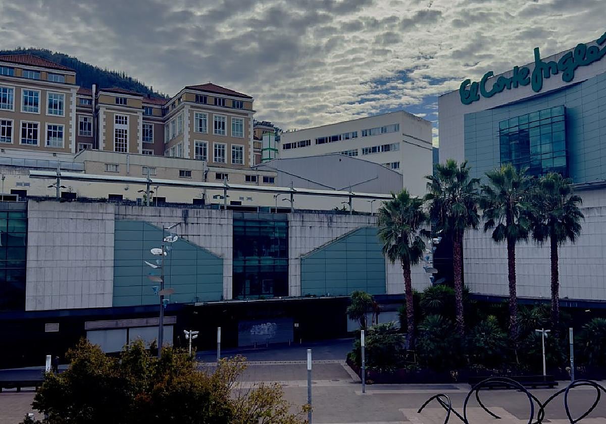 Los nuevos responsables de El Corte Inglés se muestran abiertos en hacer frente a la venta de la totalidad del edificio.