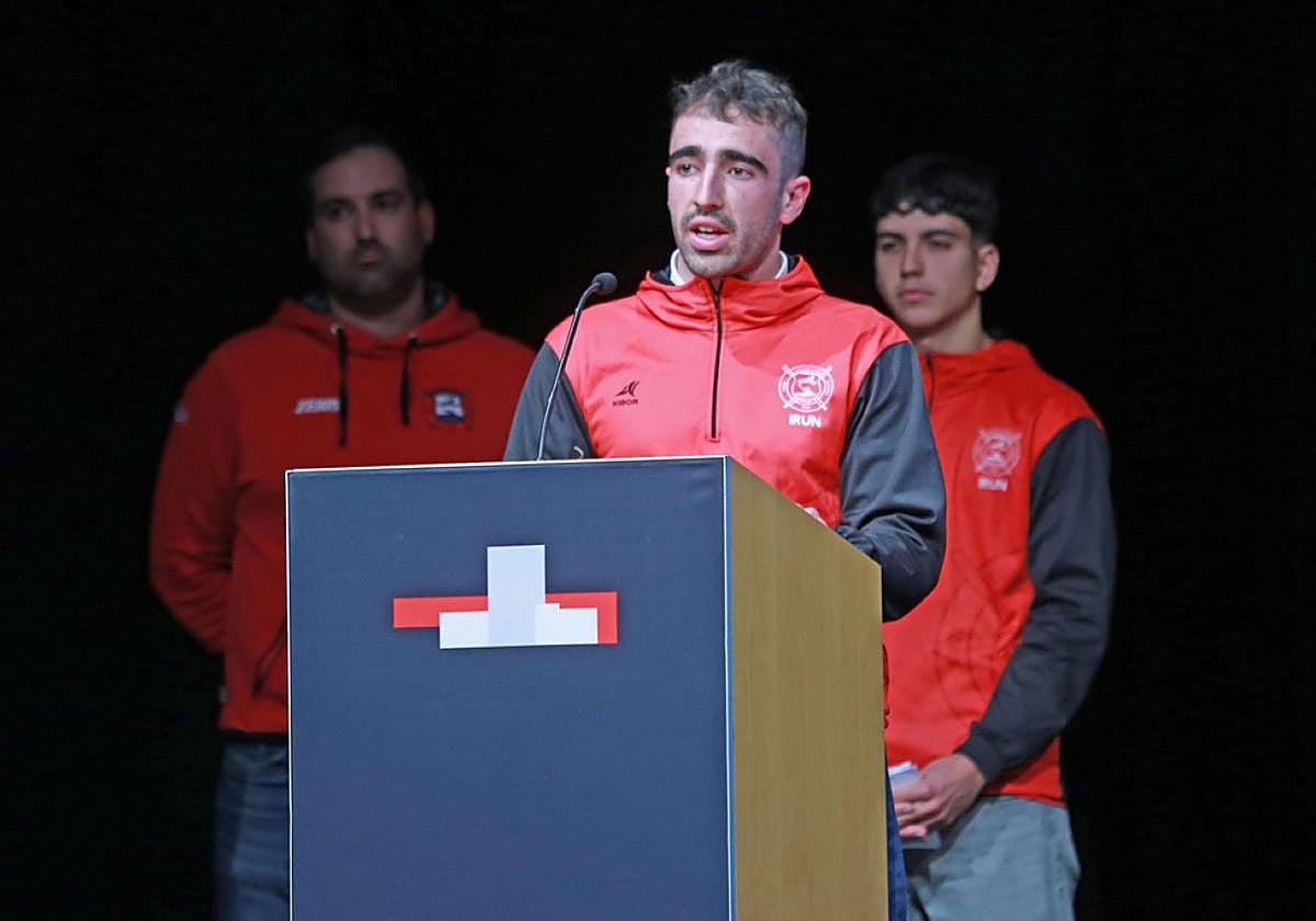 Zabala, Lazkanotegi y Beltrán repasaron la actualidad de cada sección.